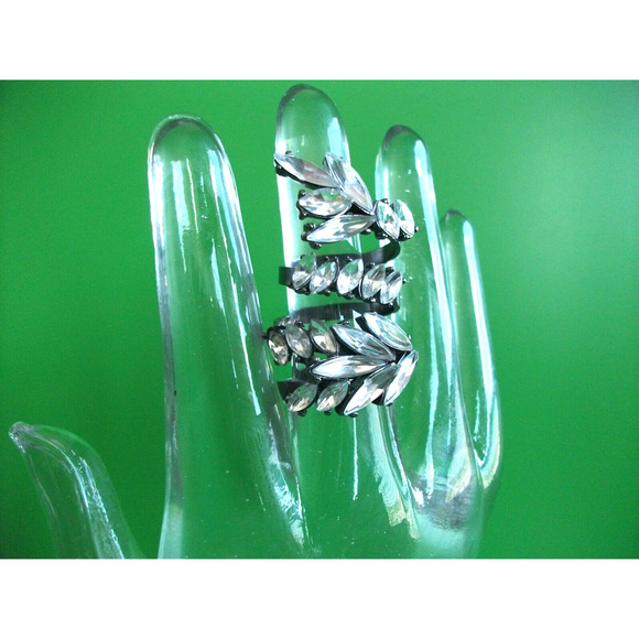 NIB NEW Erickson Beamon Ring Wrap Rhinestone Ring Size 7 - Picture 3 of 10